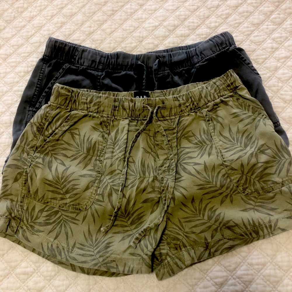 2 pair of Gap shorts.